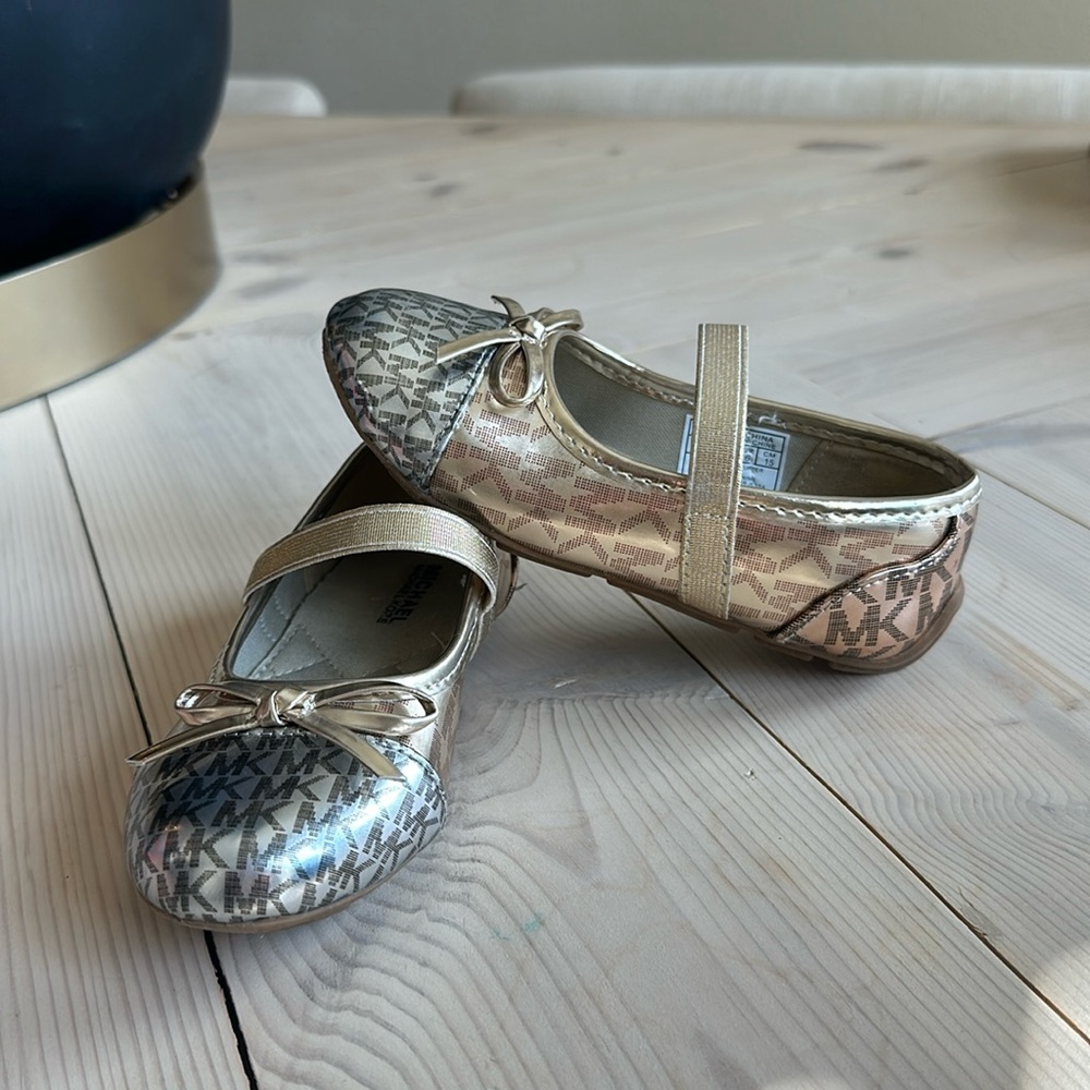 Michael Kors Tidller Size 9 Ballet flats